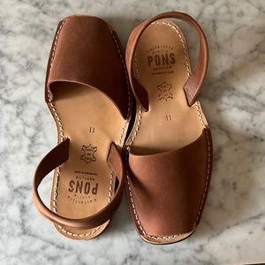 Like new leather barely worn